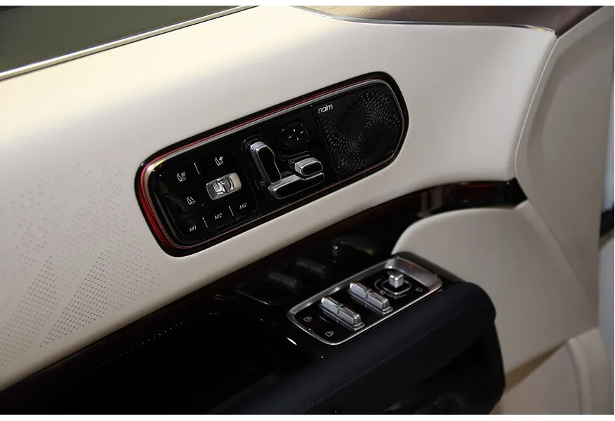 Zeekr 9X 2.0h AT 4WD (1177 л.с.) Ultra Белый в АВИЛОН. Слайд №12