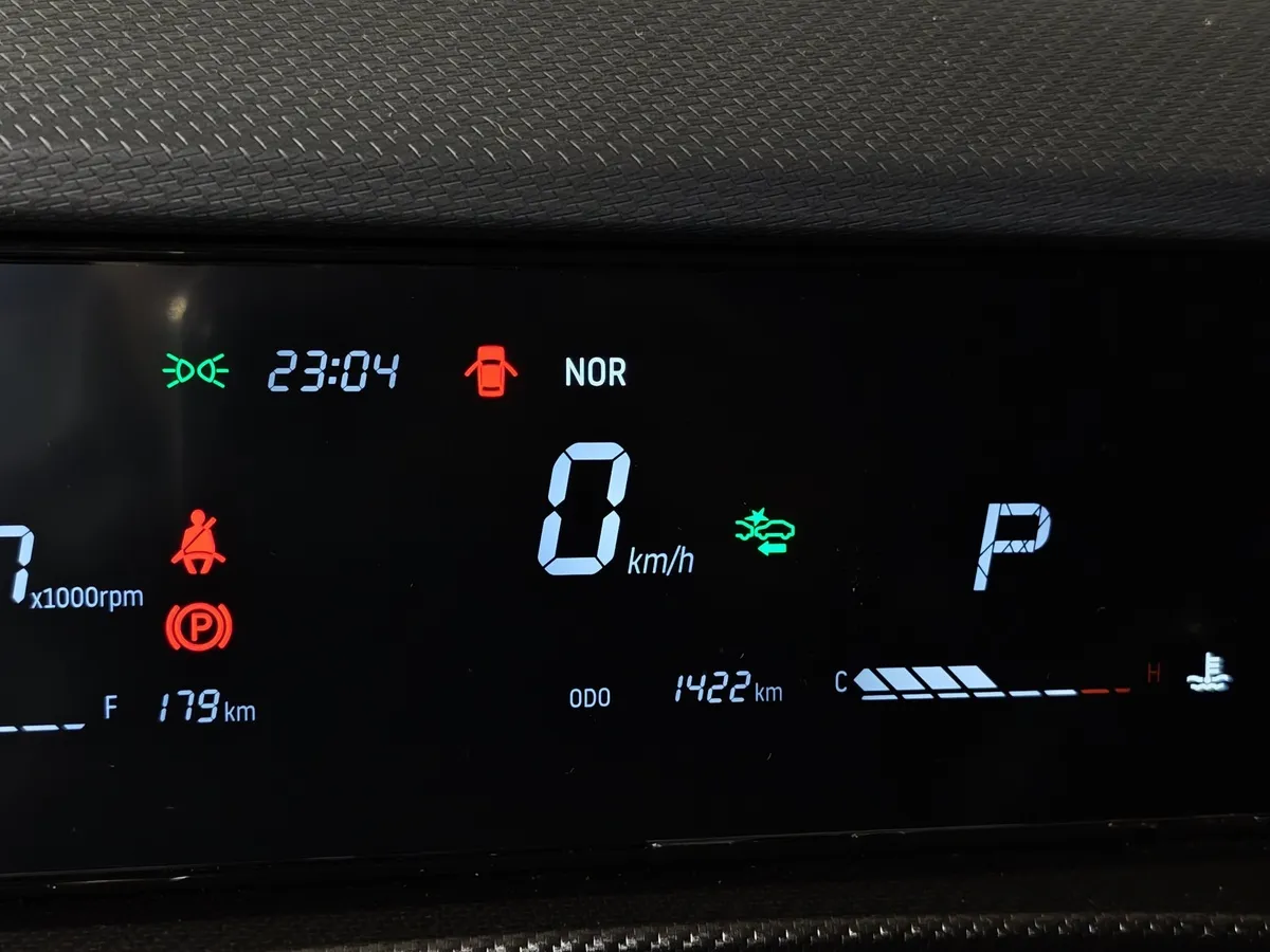 JETOUR Dashing 1.6T 7DCT 2WD (190 л.с.) Luxury Красный в АВИЛОН. Слайд №18