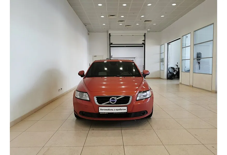 Volvo S40 2.0 Powershift (145 л.с.) Оранжевый в АВИЛОН. Слайд №7