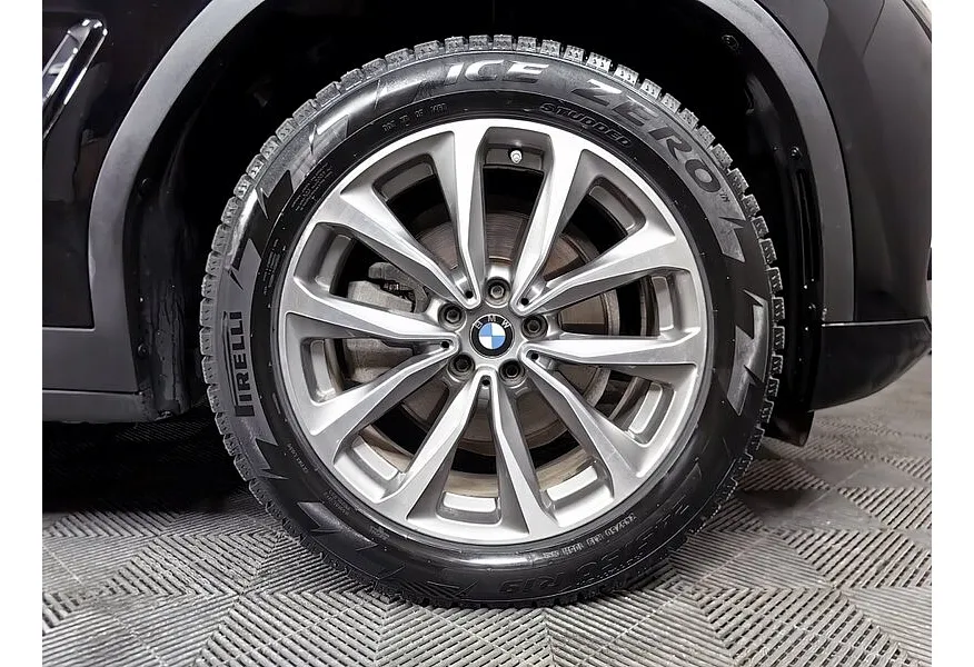 BMW X3 xDrive30i AT (249 л.с.) Черный в АВИЛОН. Слайд №7