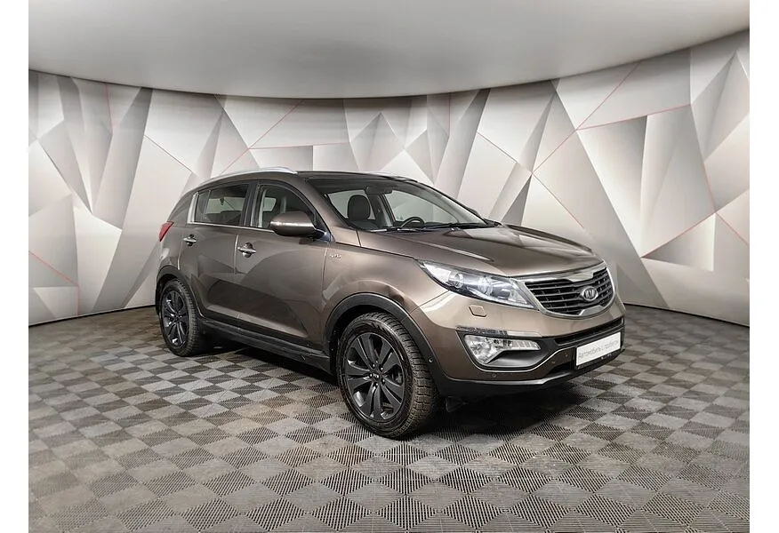 Kia Sportage 2.0 AT 4WD (150 л.с.) Luxe Коричневый в АВИЛОН. Слайд №3