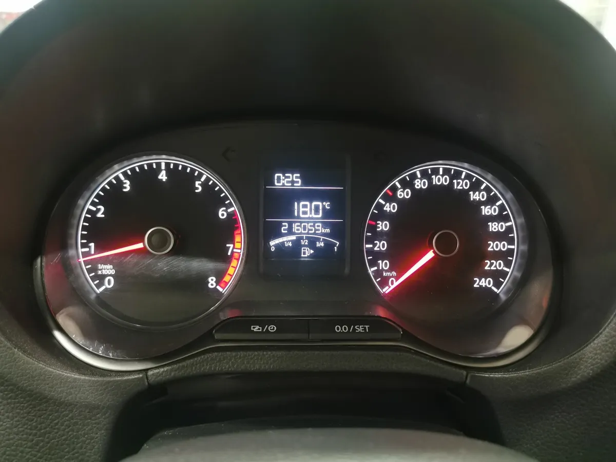 Volkswagen Polo 1.6 MT (105 л.с.) Trendline Белый в АВИЛОН. Слайд №17