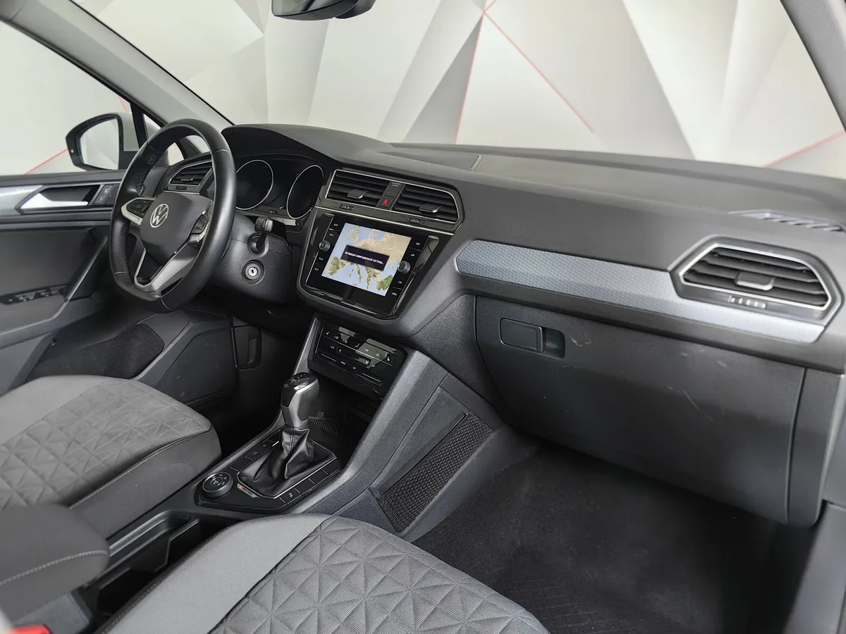 Volkswagen Tiguan 2.0 TSI 4Motion AT (180 л.с.) Status Белый в АВИЛОН. Слайд №13