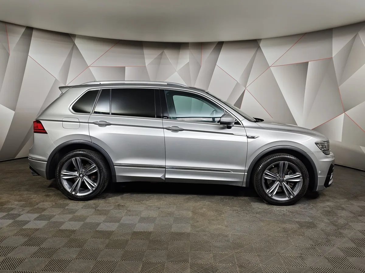 Volkswagen Tiguan 2.0 TSI 4Motion DSG (220 л.с.) Sportline Серебристый в АВИЛОН. Слайд №6