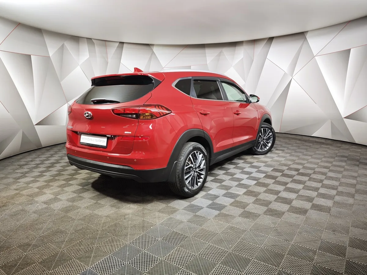 Hyundai Tucson 2.0 (150 л.с.) MPi-6AT-4WD Dynamic Красный в АВИЛОН. Слайд №2