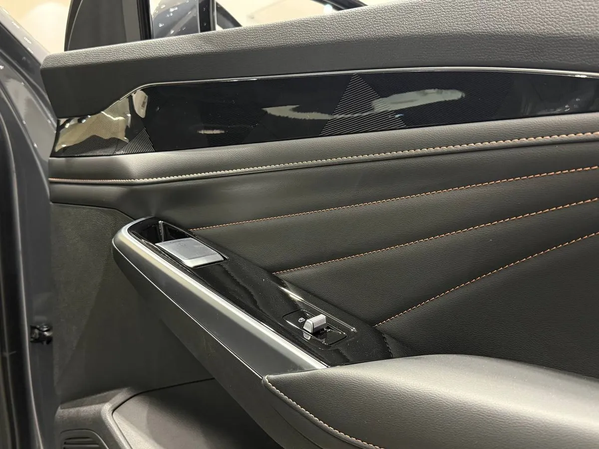 Geely Preface 2.0T 7DCT FWD (150 л.с.) Флагман Серый в АВИЛОН. Слайд №6