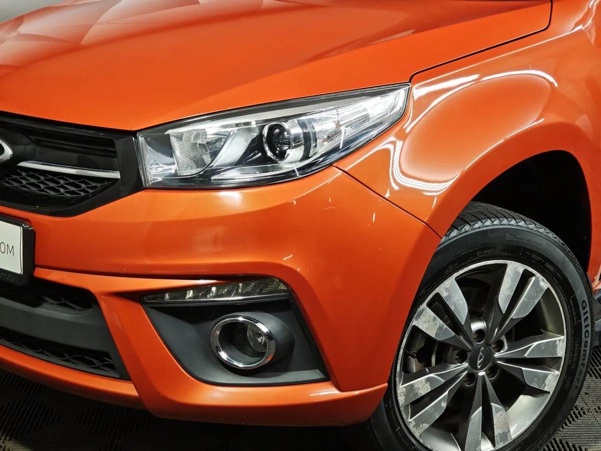 Chery Tiggo 3 1.6 CVT (126 л.с.) Luxury Оранжевый в АВИЛОН. Слайд №10
