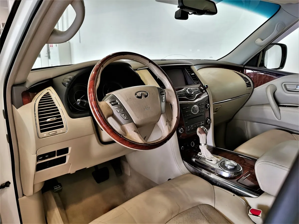 Infiniti QX80 5.6 АТ AWD (405 л.с.) Белый в АВИЛОН. Слайд №18
