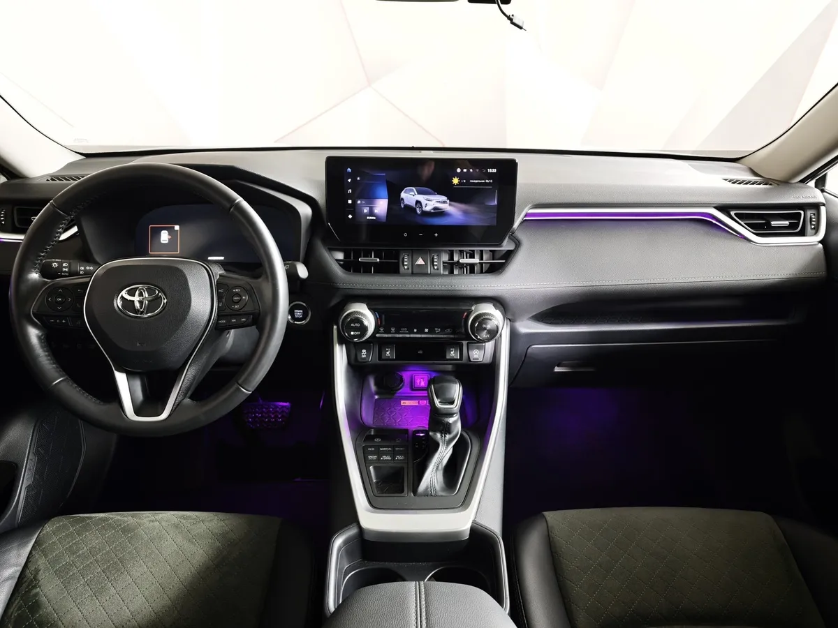 Toyota RAV4 2.0i CVT AWD (171 л.с.) Fashion Plus Белый в АВИЛОН. Слайд №13