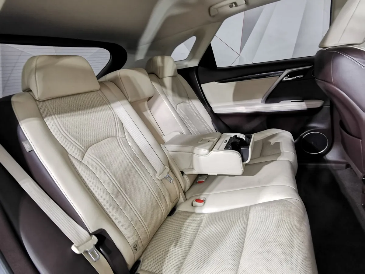 Lexus RX 350 AT AWD (300 л.с.) Executive Коричневый в АВИЛОН. Слайд №16
