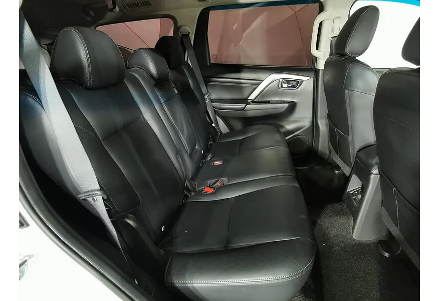 АВИЛОН - Mitsubishi Pajero Sport 3.0 AT AWD (209 л.с.) Ultimate Белый - slide 8