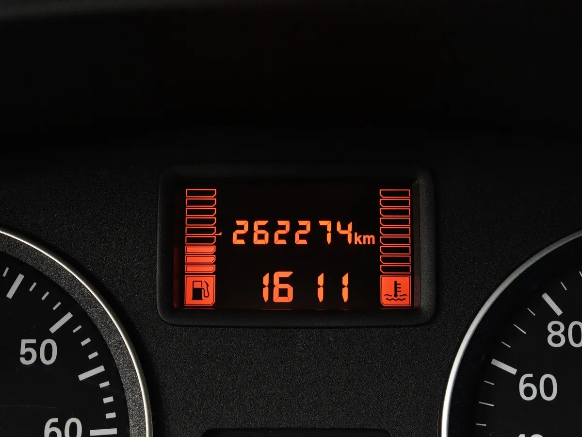 Nissan Almera 1.6 MT (102 л.с.) Белый в АВИЛОН. Слайд №14