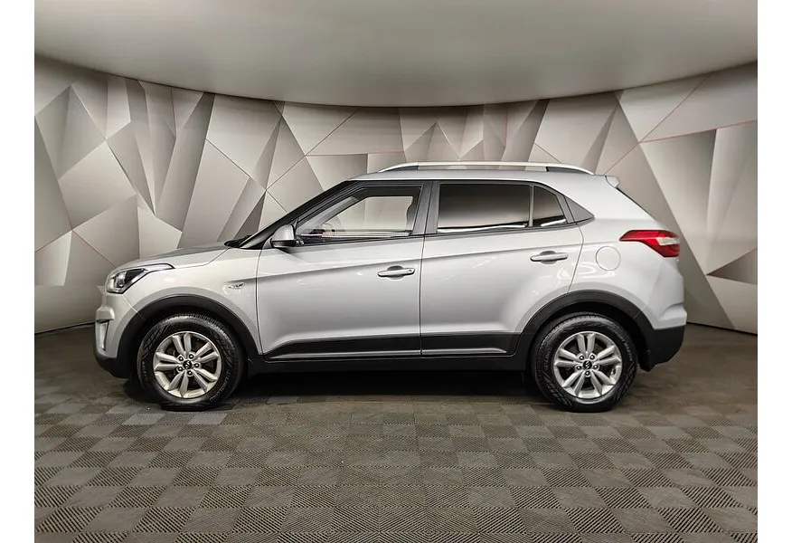 Hyundai Creta 1.6 AT AWD (121 л.с.) Travel Серебристый в АВИЛОН. Слайд №3