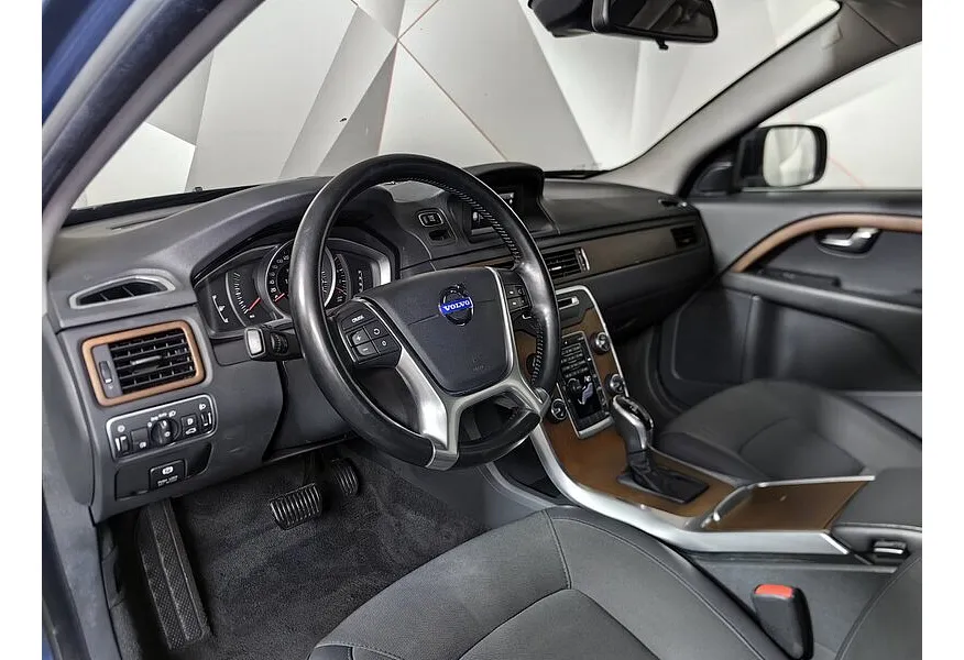 Volvo XC70 2.4 D4 Geartronic AWD (181 л.с.) Синий в АВИЛОН. Слайд №19