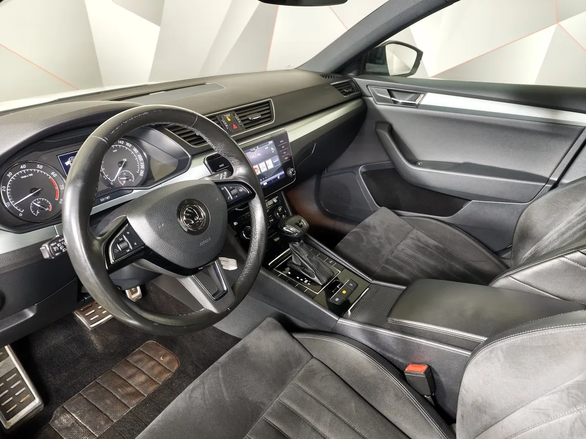 Skoda Superb 1.8 TSI DSG (180 л.с.) Белый в АВИЛОН. Слайд №19
