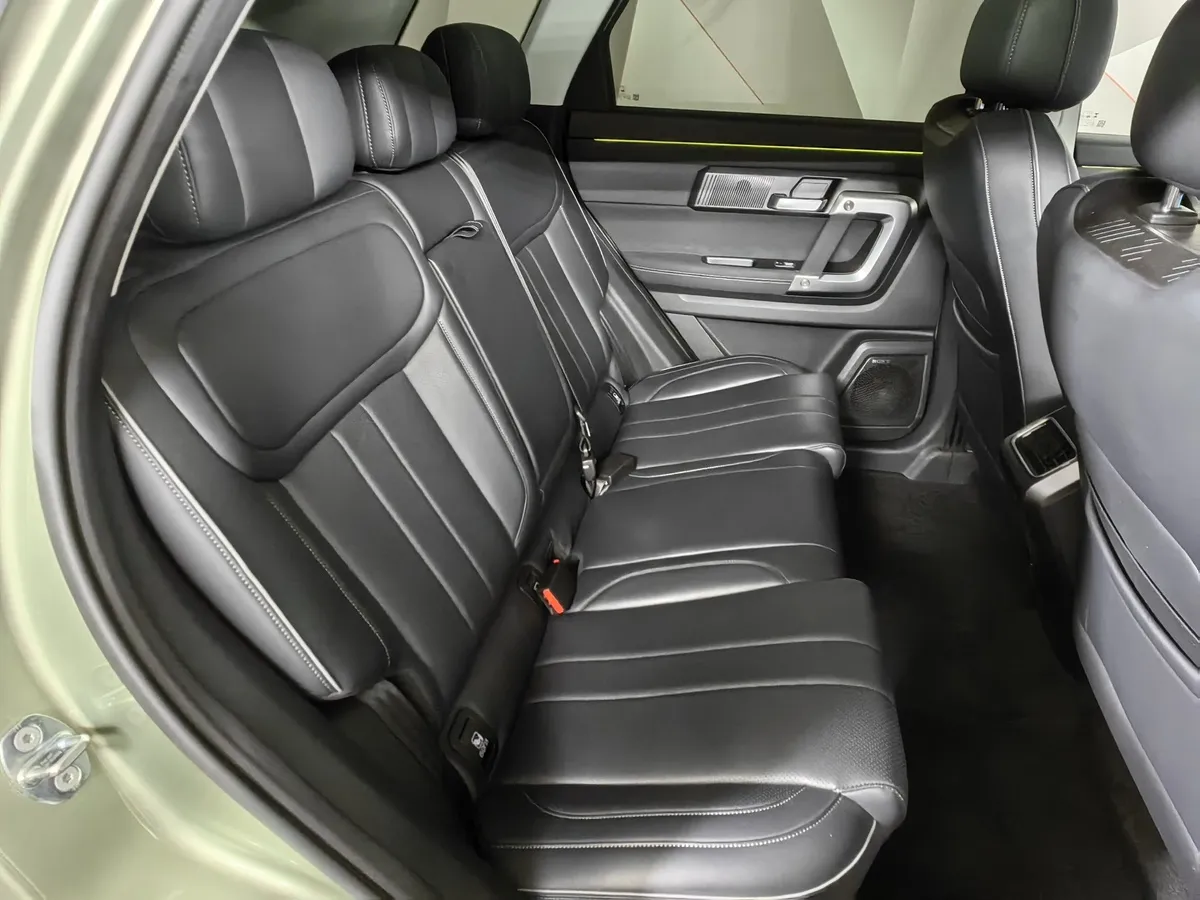 Jaecoo J7 1.6T 7DCT 4WD (186 л.с.) Supreme Комбинированный в АВИЛОН. Слайд №15