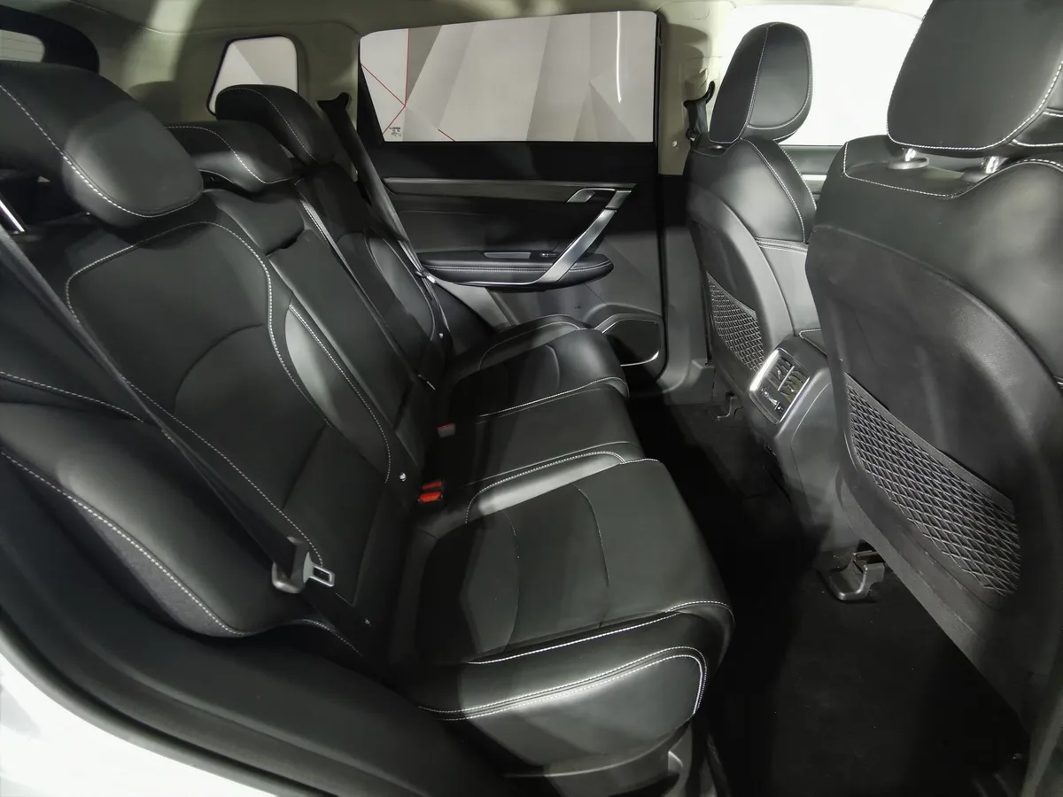 Geely Atlas Pro 1.5T 7DCT AWD (177 л.с.) Flagship+ Серый в АВИЛОН. Слайд №15