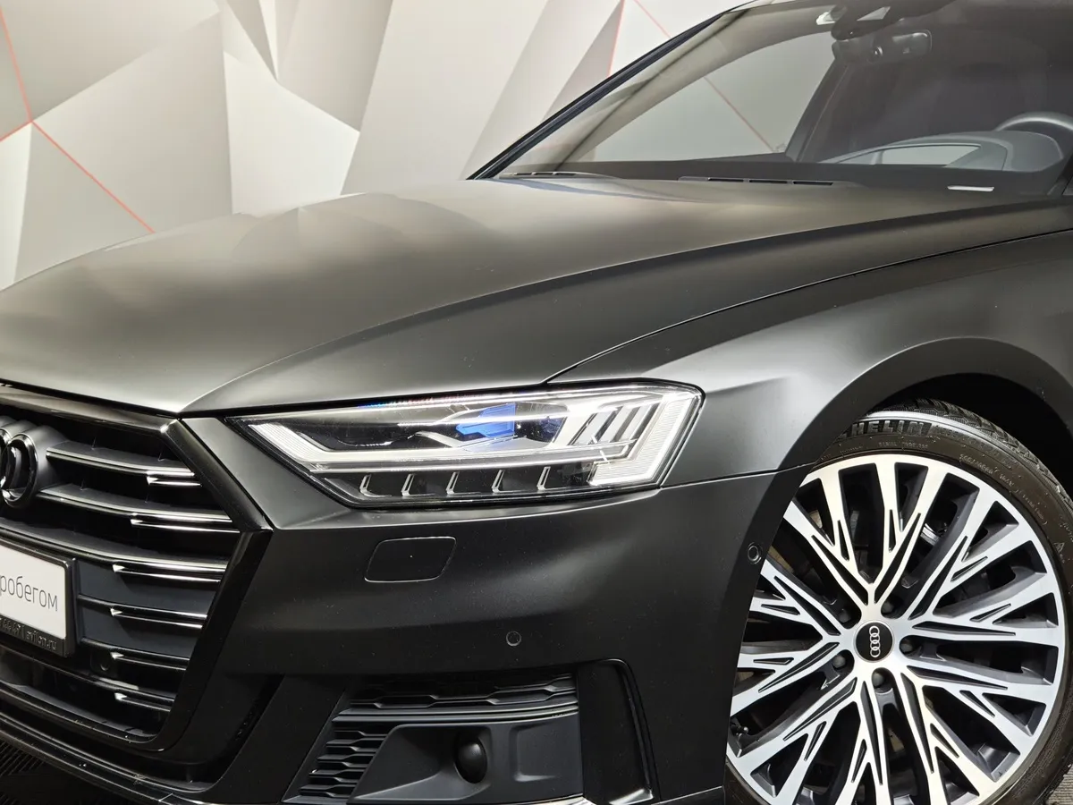 Audi A8 4.0 TFSI L tiptronic quattro (460 л.с.) Черный в АВИЛОН. Слайд №10