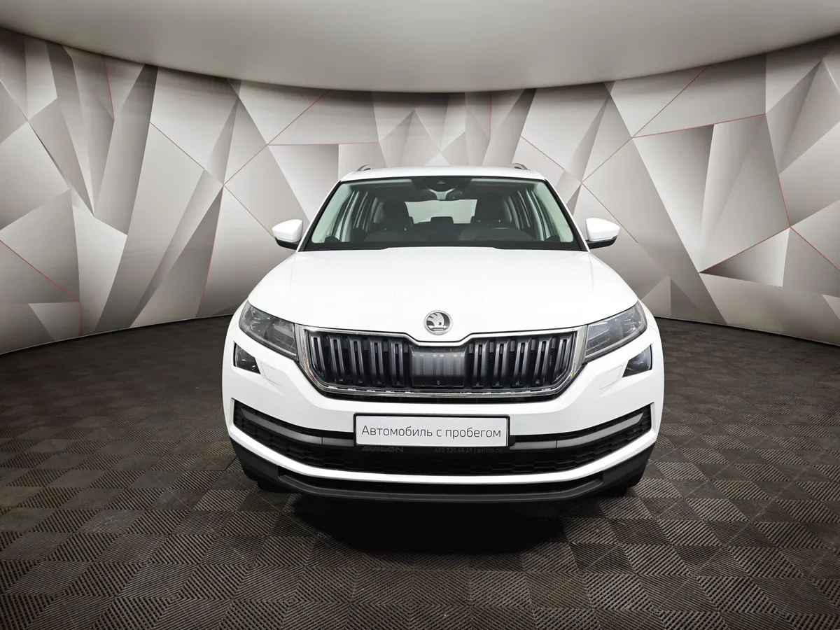 Skoda Kodiaq 2.0 TSI DSG 4X4 (180 л.с.) Белый в АВИЛОН. Слайд №7