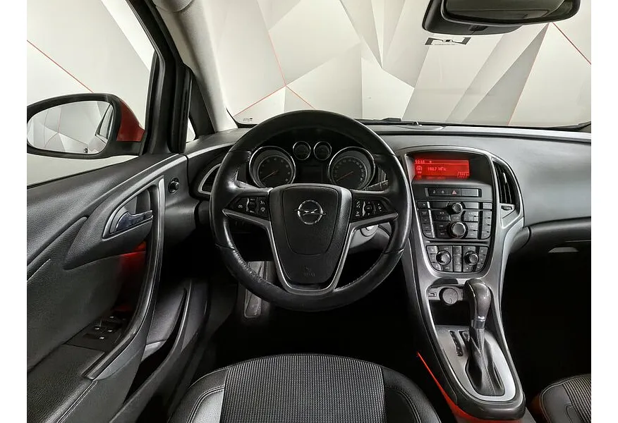 Opel Astra 1.4 Turbo AT (140 л.с.) Красный в АВИЛОН. Слайд №12