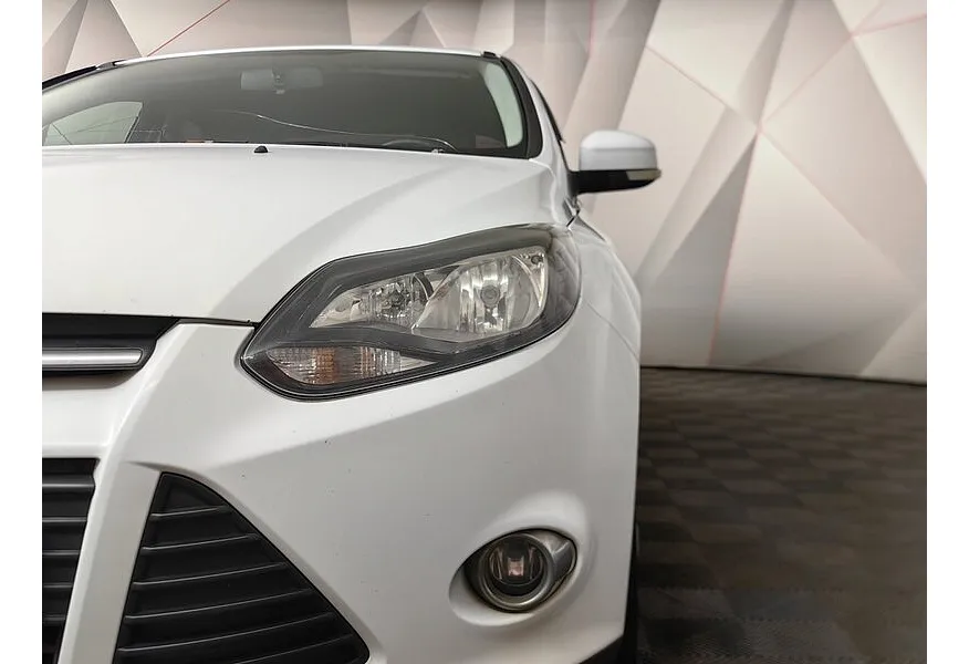 Ford Focus 1.6 MT (125 л.с.) Trend Белый в АВИЛОН. Слайд №10