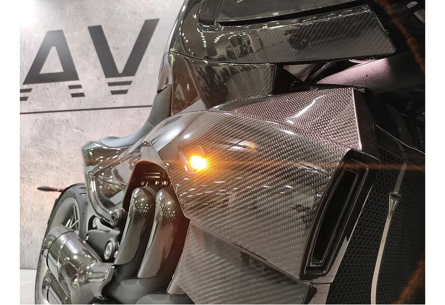 Triumph Rocket III GT (167) 2458 Черный в АВИЛОН. Слайд №14