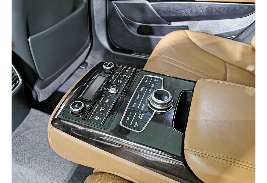 Kia Quoris 3.8 AT (334 л.с.) Premium Серый в АВИЛОН. Слайд №22