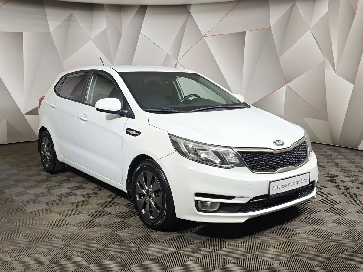 Kia Rio 1.4 AT (107 л.с.) Белый в АВИЛОН. Слайд №20