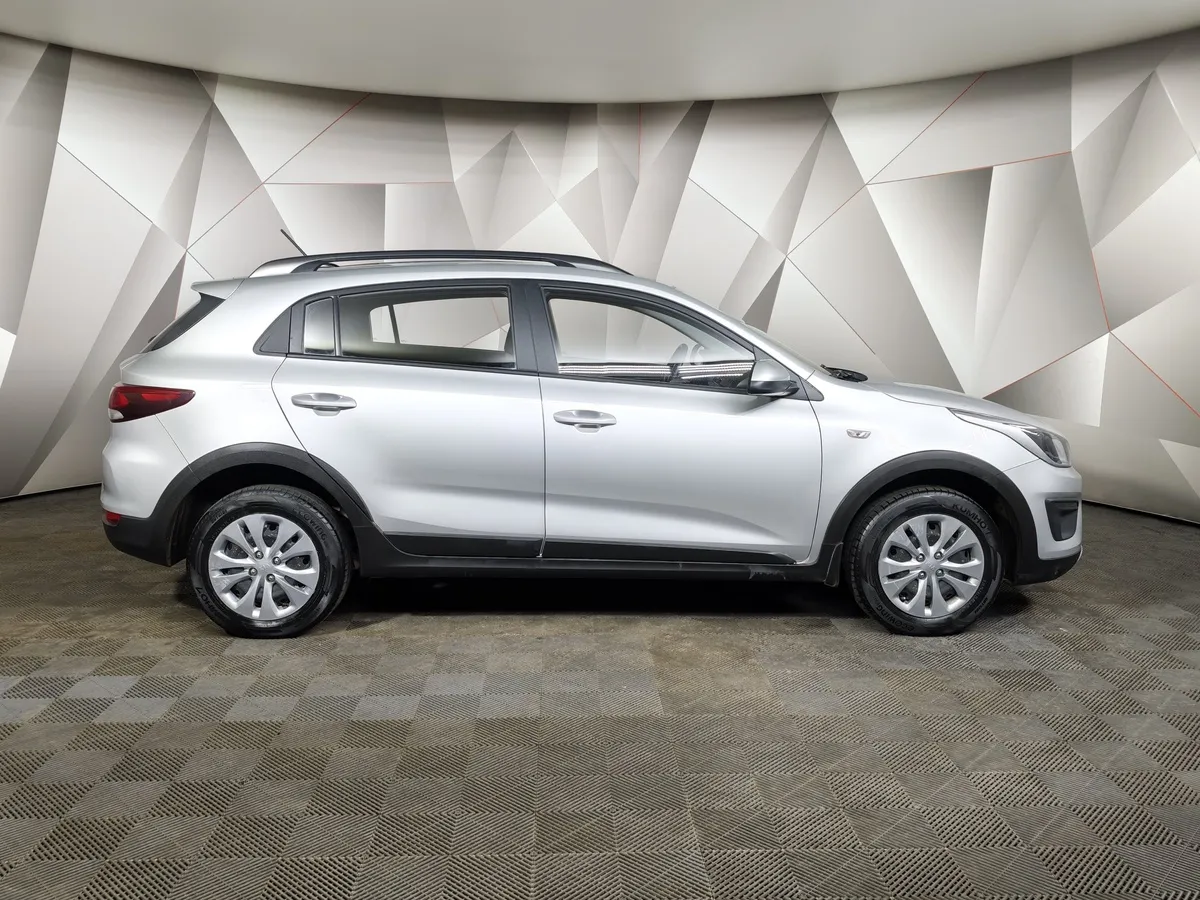 Kia Rio X-Line 1.4 AT (100 л.с.) Серый в АВИЛОН. Слайд №6