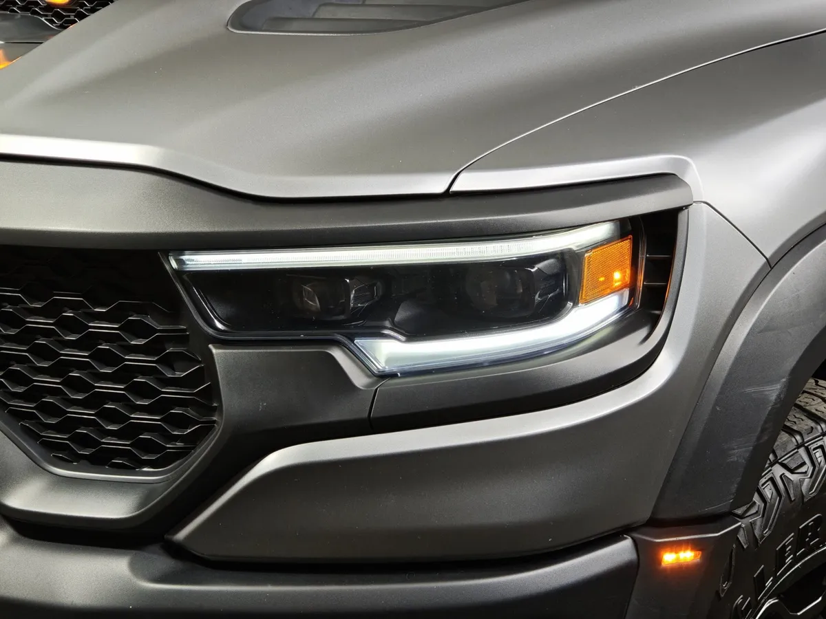 Dodge RAM 1500 TRX 6.2 AT 4WD (702 л.с.) Launch Edition Черный в АВИЛОН. Слайд №10