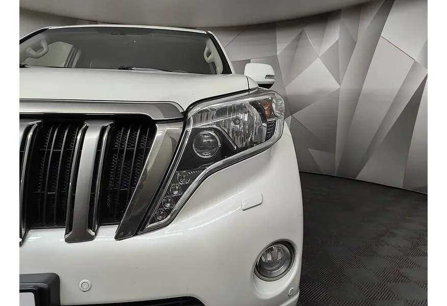 АВИЛОН - Toyota Land Cruiser Prado 2.8 D AT 4WD (5 мест) (177 л.с.) Комфорт Белый - slide 16