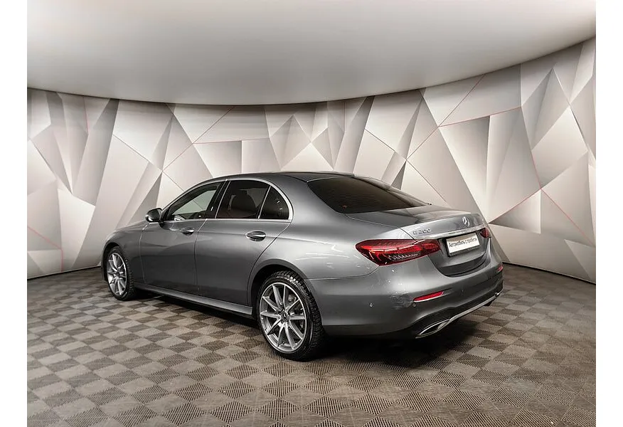 Mercedes-Benz E-Класс E 200 4MATIC 9G-TRONIC (197 л.с.) Sport (Локальная сборка) Серый в АВИЛОН. Слайд №4