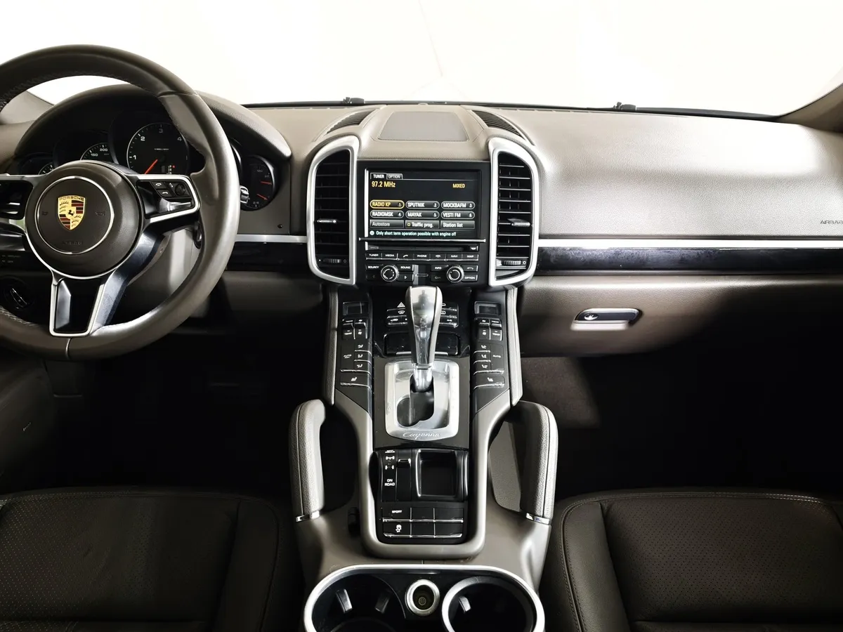 Porsche Cayenne Diesel 3.0 Tiptronic S AWD (245 л.с.) Серый в АВИЛОН. Слайд №15