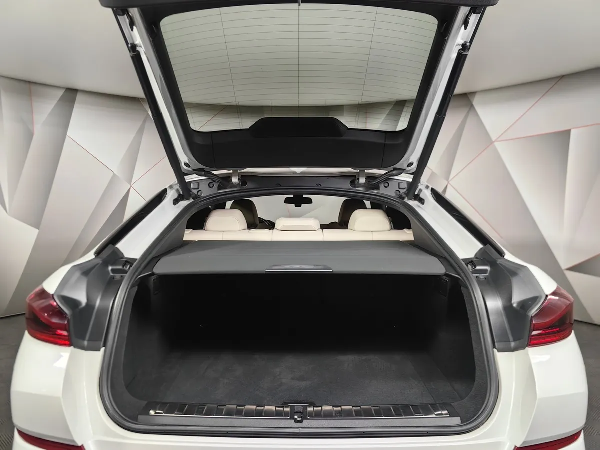 BMW X6 M50d Steptronic (400 л.с.) Белый в АВИЛОН. Слайд №8