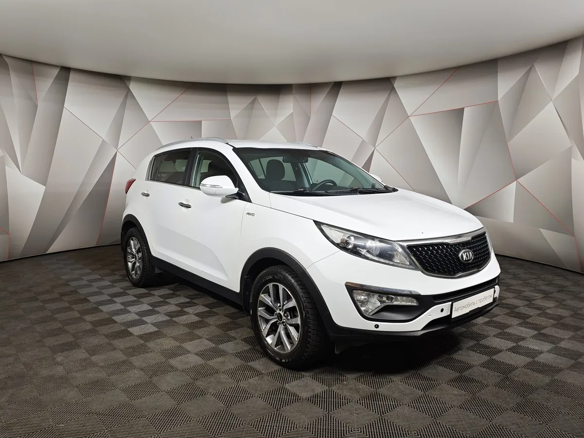 Kia Sportage 2.0 AT AWD (150 л.с.) Белый в АВИЛОН. Слайд №3