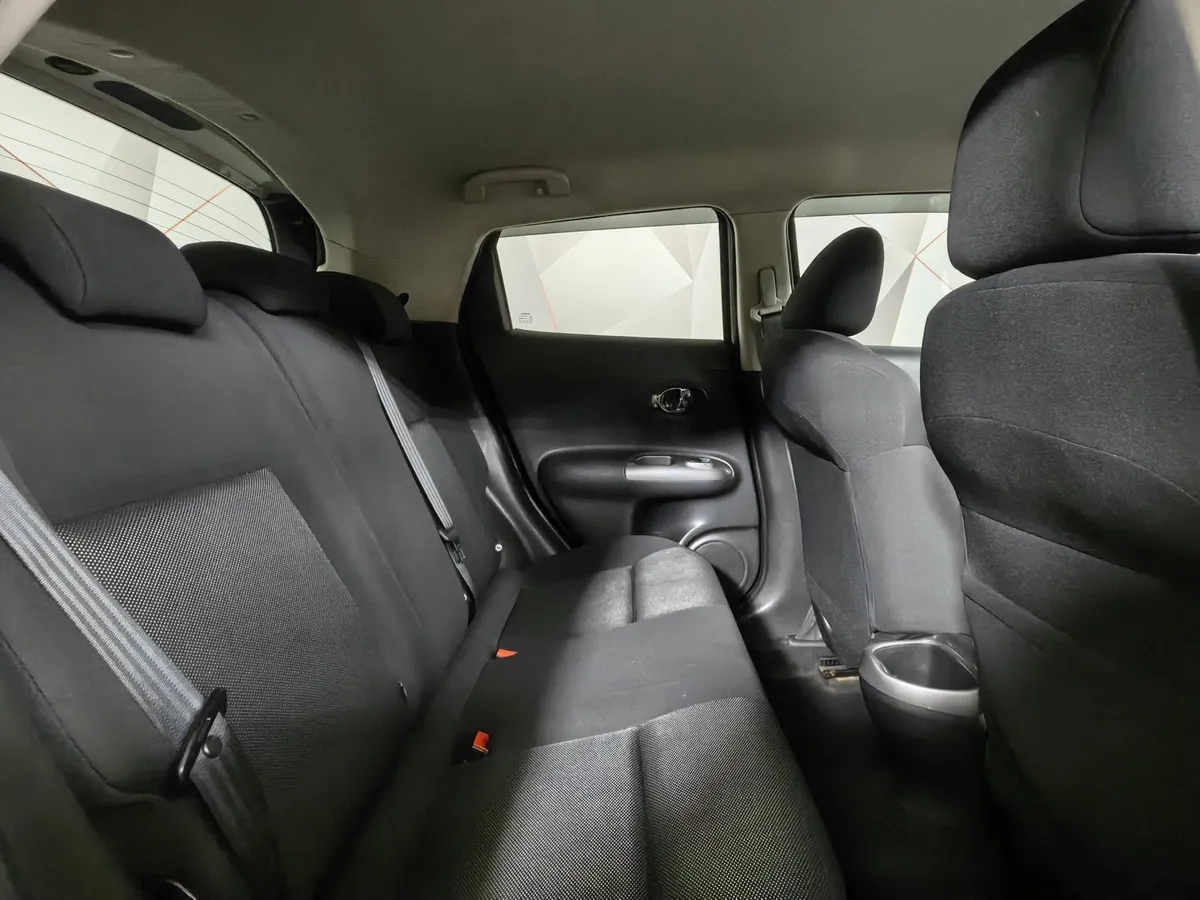 Nissan Juke 1.6 CVT (117 л.с.) Белый в АВИЛОН. Слайд №15