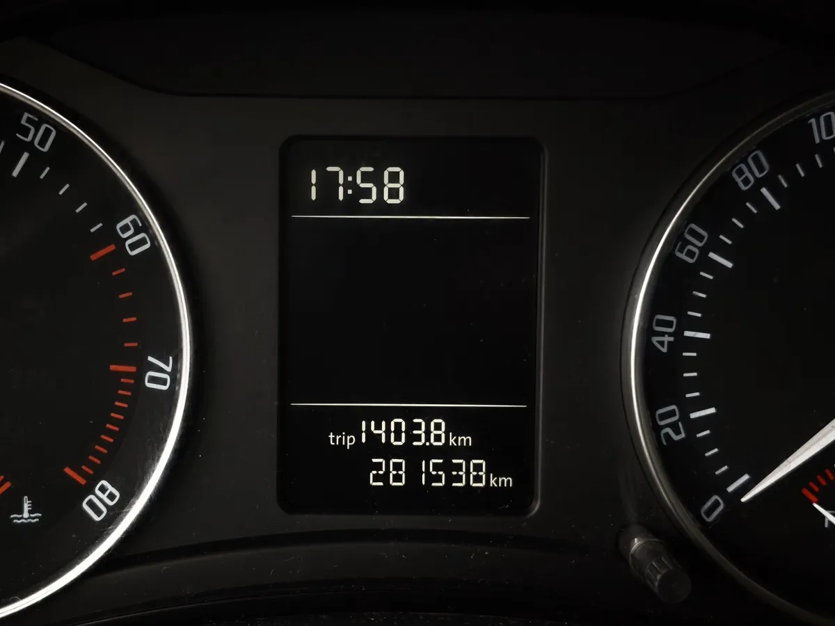 Skoda Octavia 1.6 Tiptronic (102 л.с.) Серый в АВИЛОН. Слайд №15