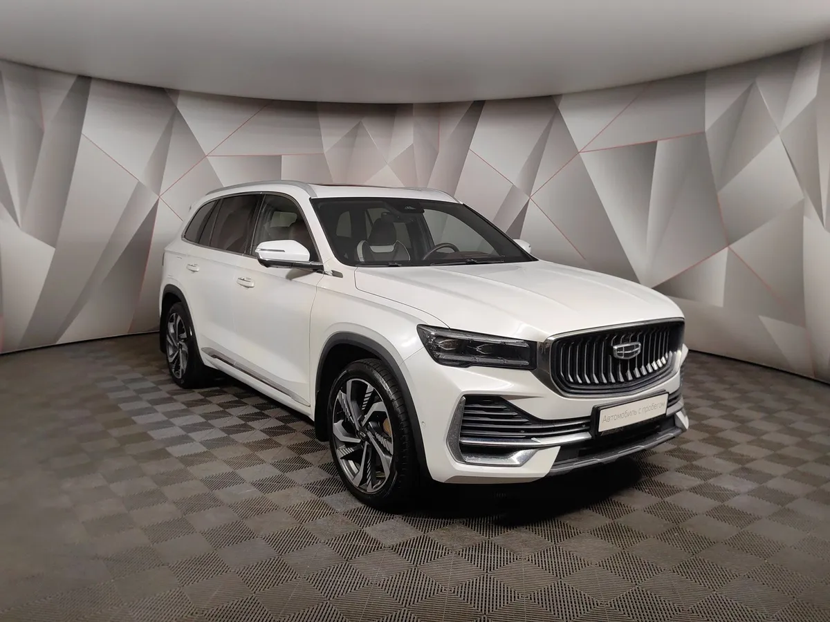 Geely Monjaro 2.0T 8AT 4WD (238 л.с.) Flagship Белый в АВИЛОН. Слайд №3