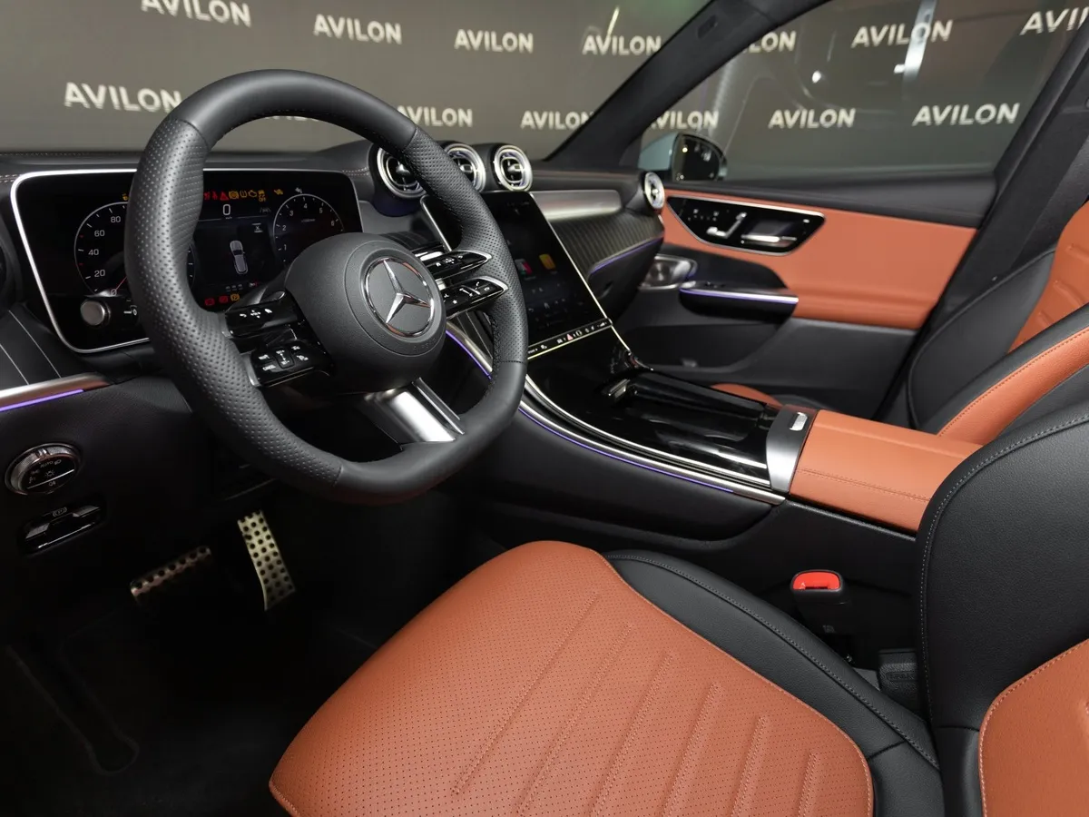Mercedes-Benz GLC 300 4MATIC 9G-TRONIC (258 л.с.) Серый в АВИЛОН. Слайд №6
