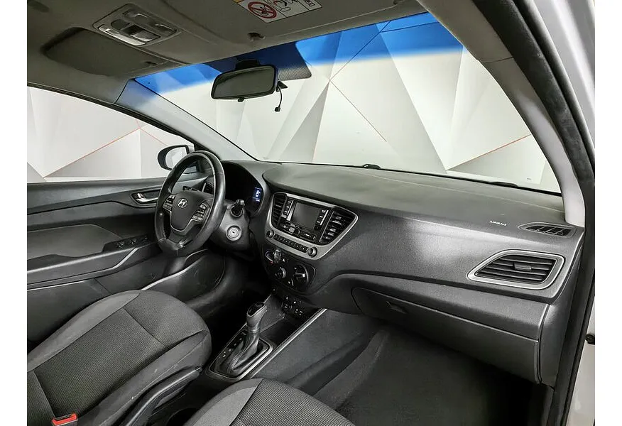 Hyundai Solaris 1.6 AT (123 л.с.) Comfort Серебристый в АВИЛОН. Слайд №12