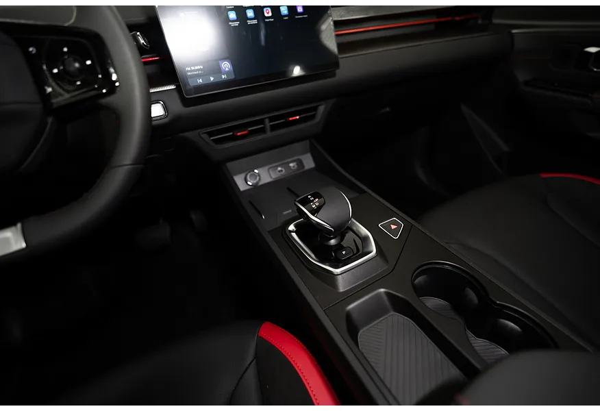 АВИЛОН - JETOUR Dashing 1.5T 6DCT 2WD (147 л.с.) Comfort Черный - slide 6