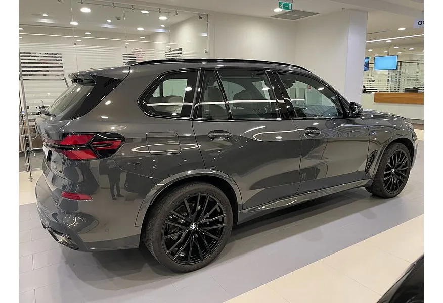 BMW X5 XDrive40i Steptronic (381 л.с.) Серый в АВИЛОН. Слайд №5