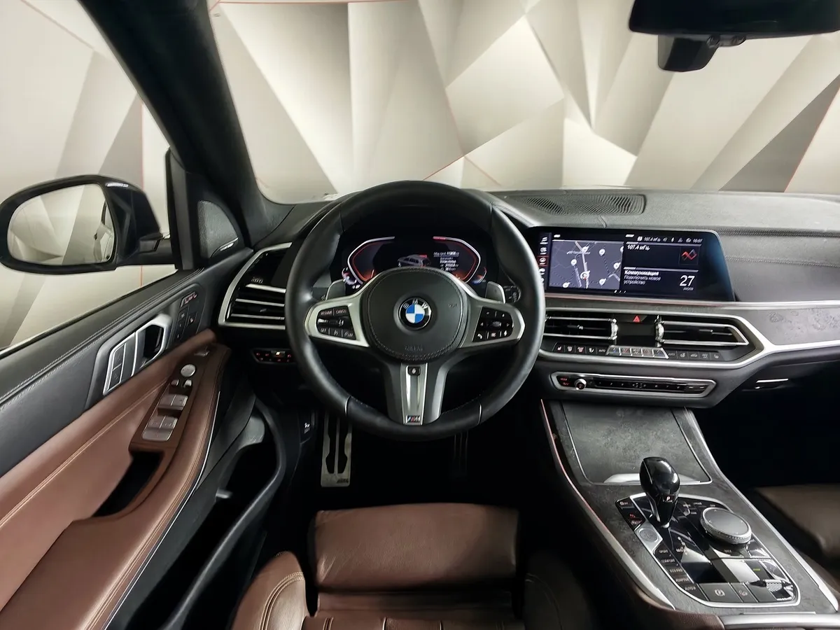 BMW X7 xDrive40i Steptronic (340 л.с.) Черный в АВИЛОН. Слайд №14