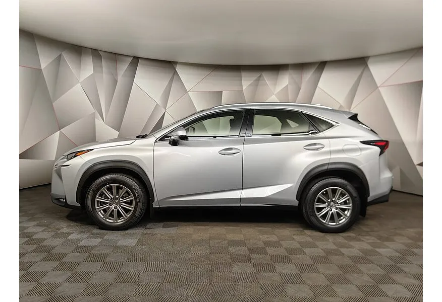 Lexus NX 200 CVT AWD (150 л.с.) Comfort Серебристый в АВИЛОН. Слайд №3