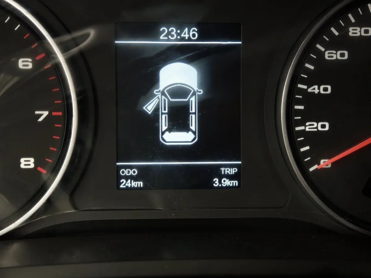 Москвич 6 1.5T CVT 2WD (136 л.с.) Comfort Белый в АВИЛОН. Слайд №18