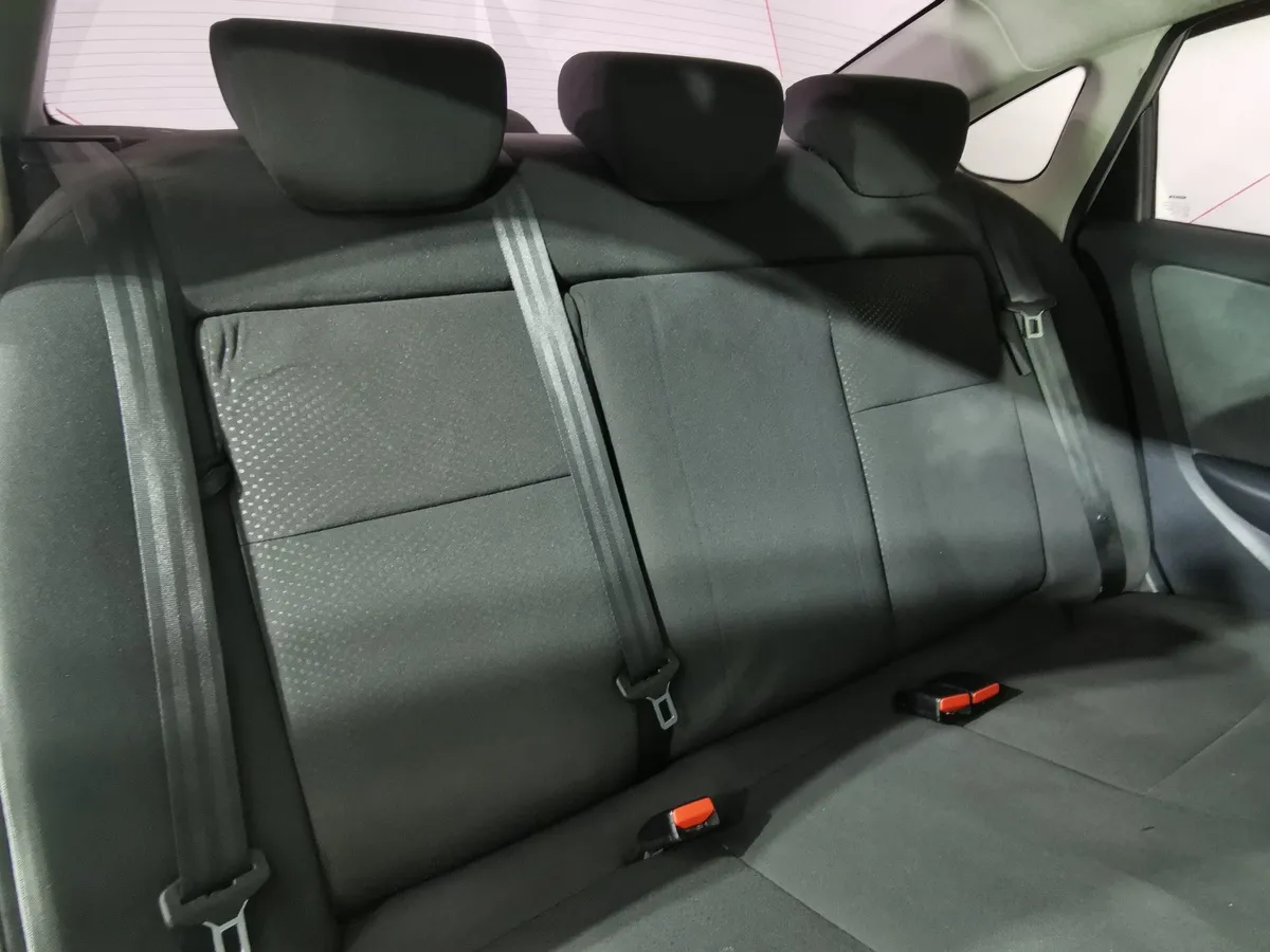 Nissan Almera 1.6 MT (102 л.с.) Бежевый в АВИЛОН. Слайд №16