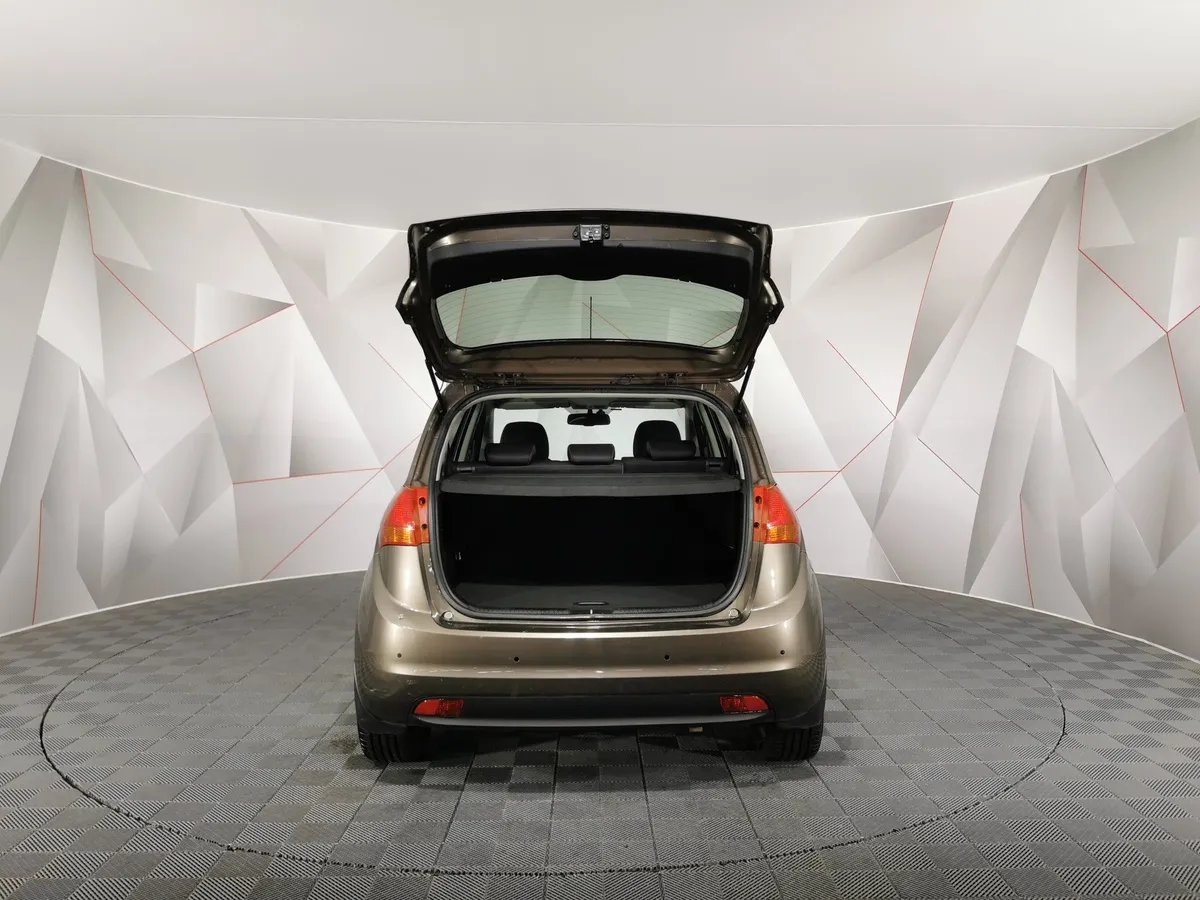 Kia Venga 1.6 AT (125 л.с.) Коричневый в АВИЛОН. Слайд №11