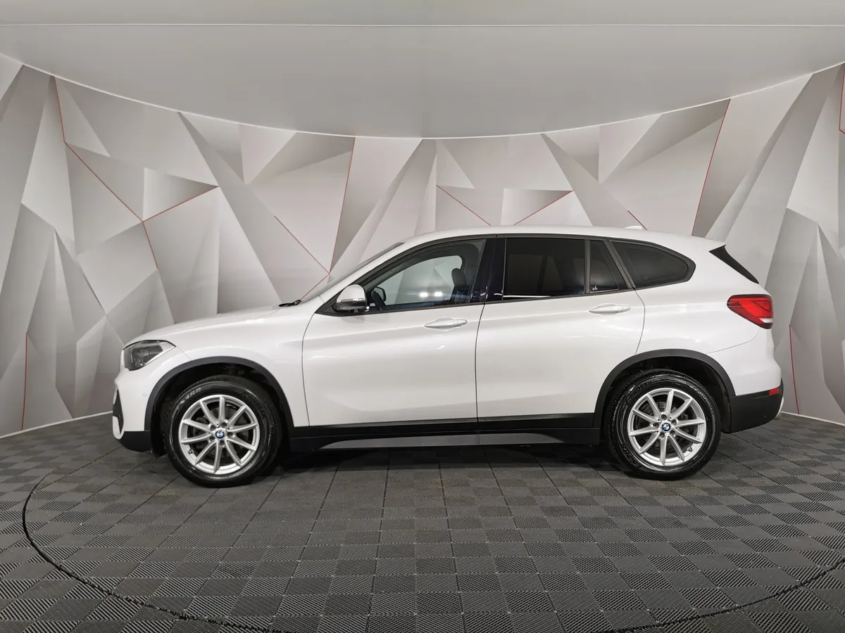 BMW X1 18d xDrive (150 л.с.) Advantage Белый в АВИЛОН. Слайд №5