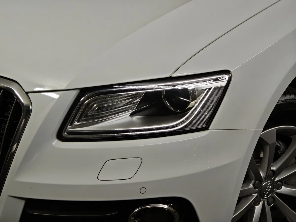 Audi Q5 2.0 TFSI S tronic quattro (249 л.с.) Белый в АВИЛОН. Слайд №10