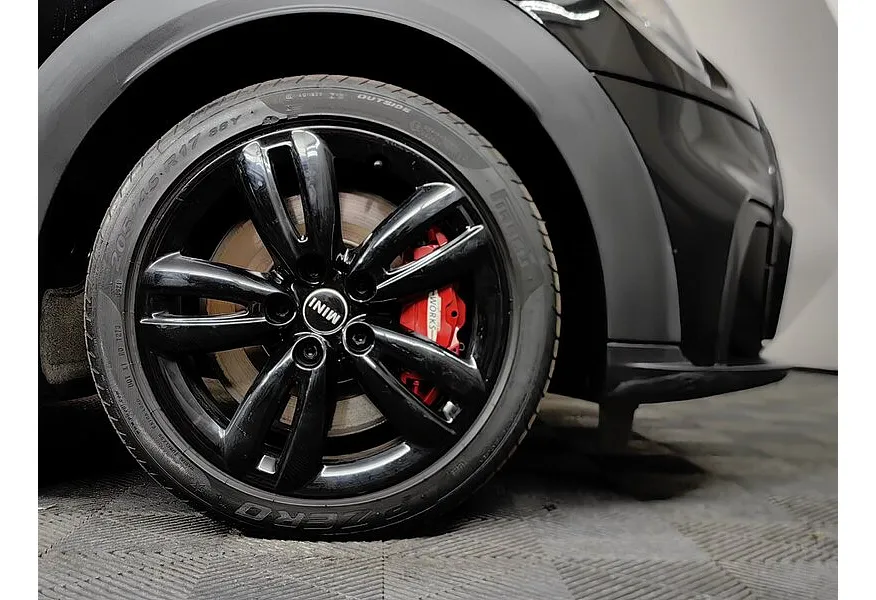 MINI 3 двери JCW 2.0 AT (231 л.с.) Черный в АВИЛОН. Слайд №7